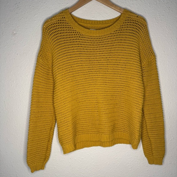 Aeropostale Chunky Crewneck Sweater Mustard Yellow Short Women's Size Medium - Picture 1 of 9
